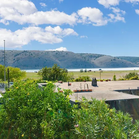 Luce Διαμέρισμα Lopar