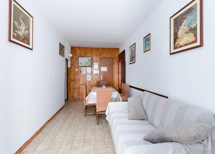 Luce Apartamento Lopar